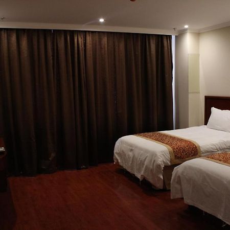 Greentree Alliance Wuxi Yixing Jinyizhong Road Chengbei Rt-Market Hotel מראה חיצוני תמונה